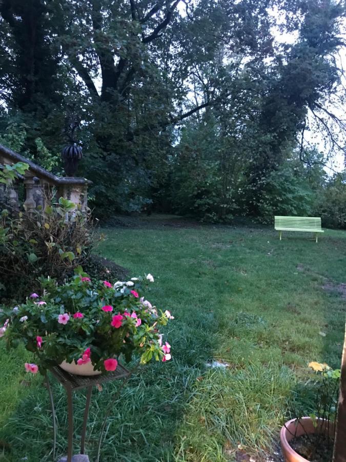 Sur La Colline Apartamento Lyon Exterior foto