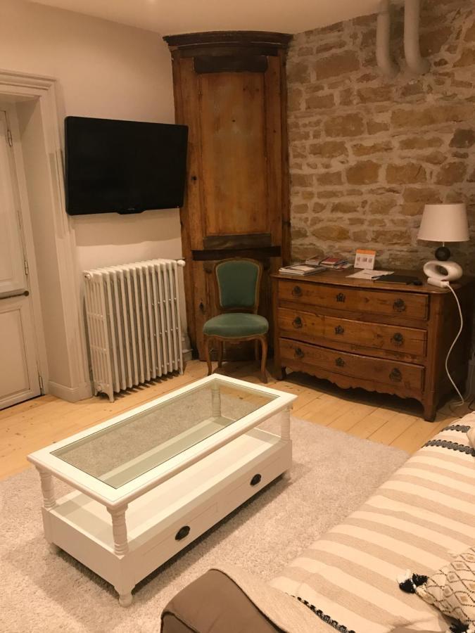 Sur La Colline Apartamento Lyon Exterior foto