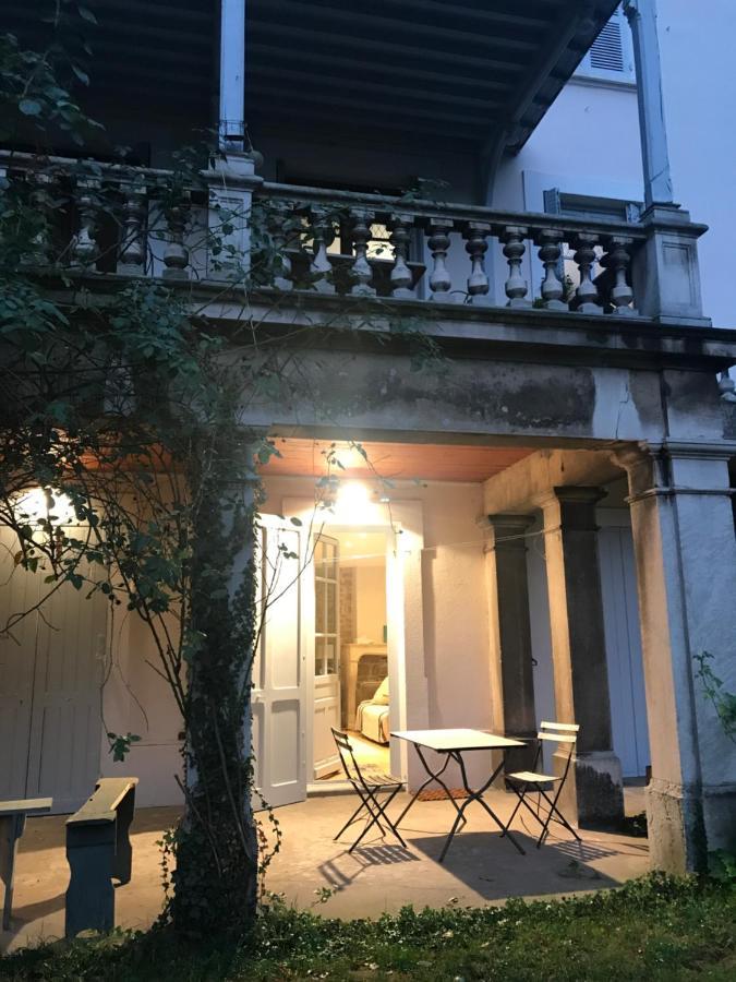 Sur La Colline Apartamento Lyon Exterior foto